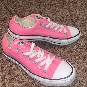 Pink Low-top Converse